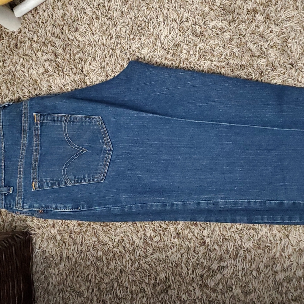 512 Levi's classic slim stretch jeans